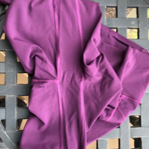 Lululemon All the Right Places, Sz 10 - Picture 5 of 8